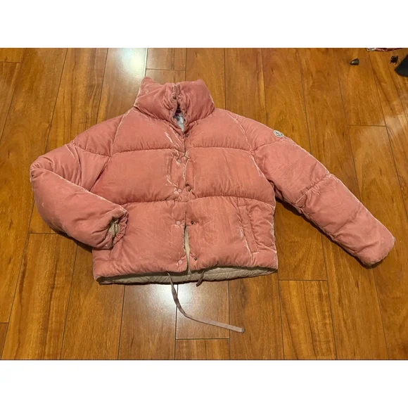 Women's Moncler Pink Velvet Puffer Jacket Size S with Beige Lining - Picture 3 of 13